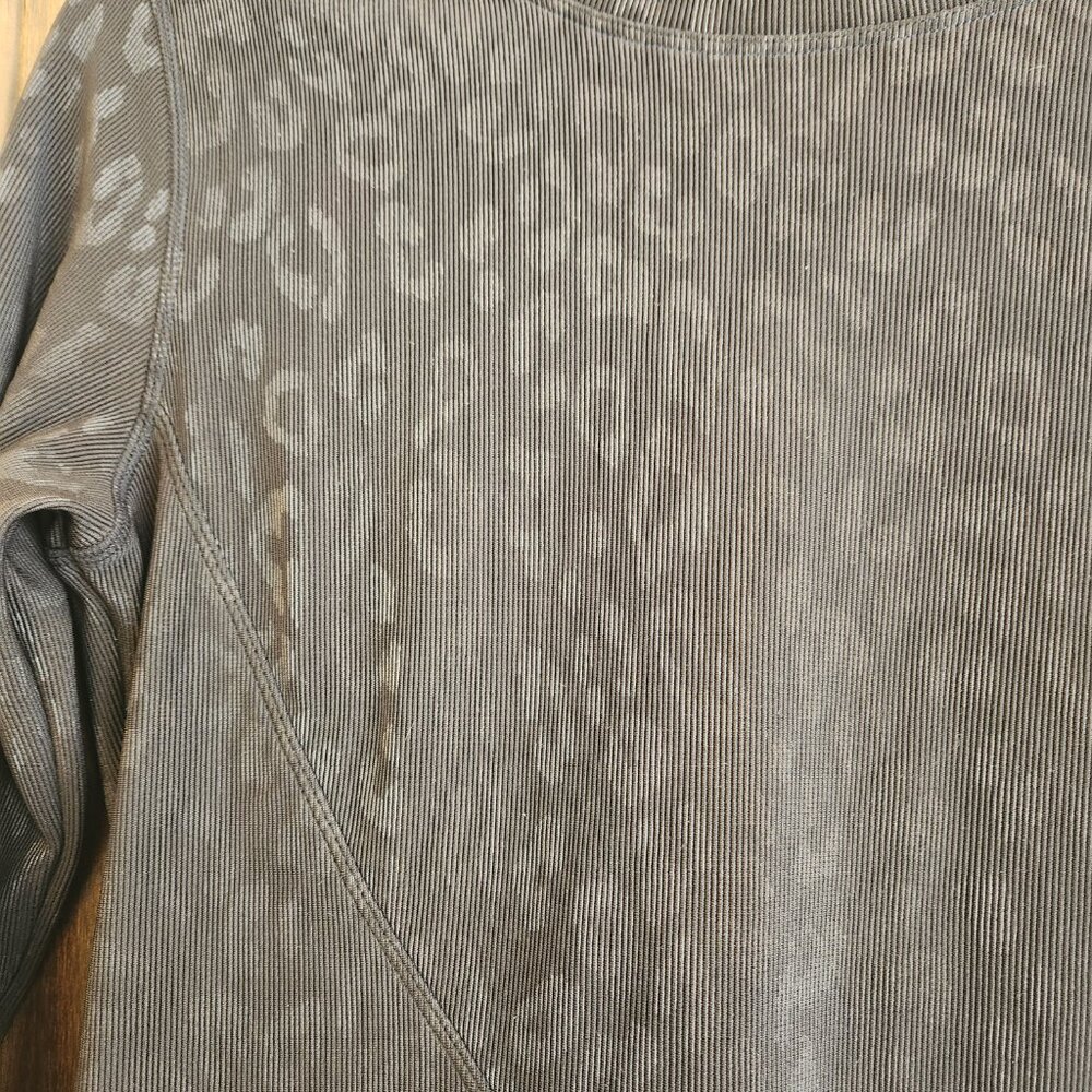 Move Theology Cheetah Print Ribbed Running/Exercise Top Size Large - Picture 4 of 5